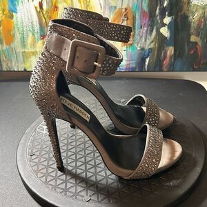 🔥LIKE NEW🔥 Steve Madden / Size 7.5 / Heel Height 4.5 inches